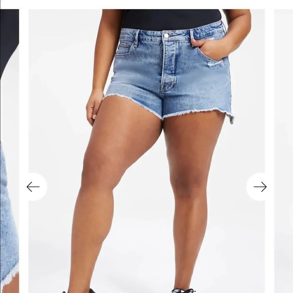 Good American Bombshell Shorts - Picture 3 of 5